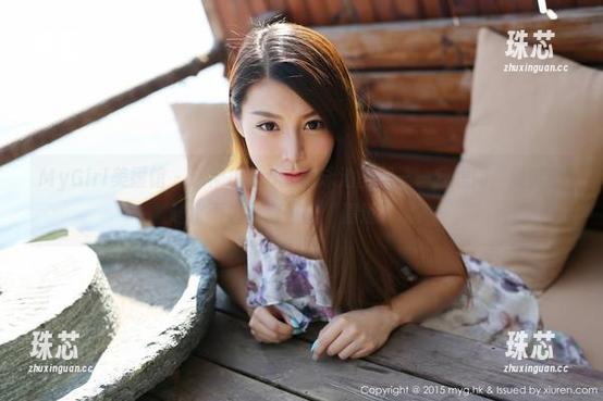 MyGirl美媛馆-徐cake MyGirl美媛馆 - 透彻徐cake的泳池图册——我想问,谁能穿越水面看到这里的“清透”呢?