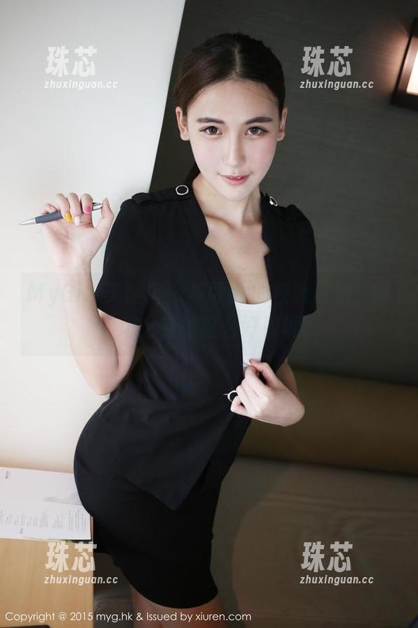 MyGirl美媛馆-苏可er MyGirl美媛馆 - 苏可er的校服私拍,哇,怎么穿得这么好看呢?