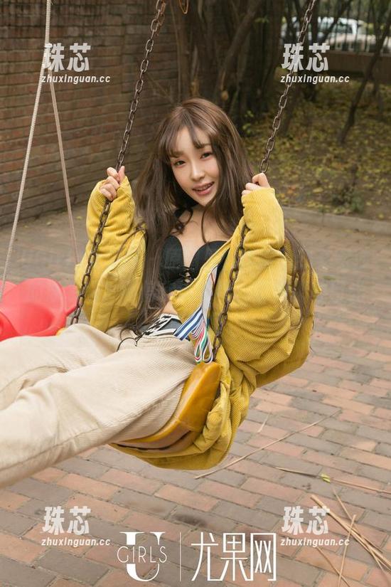 UGirls尤果网-艾霓莎 UGirls尤果网 - 原图里,你能找到艾霓莎的泳装吗?不信你试试看,别做那种目光呆滞的鱼。
