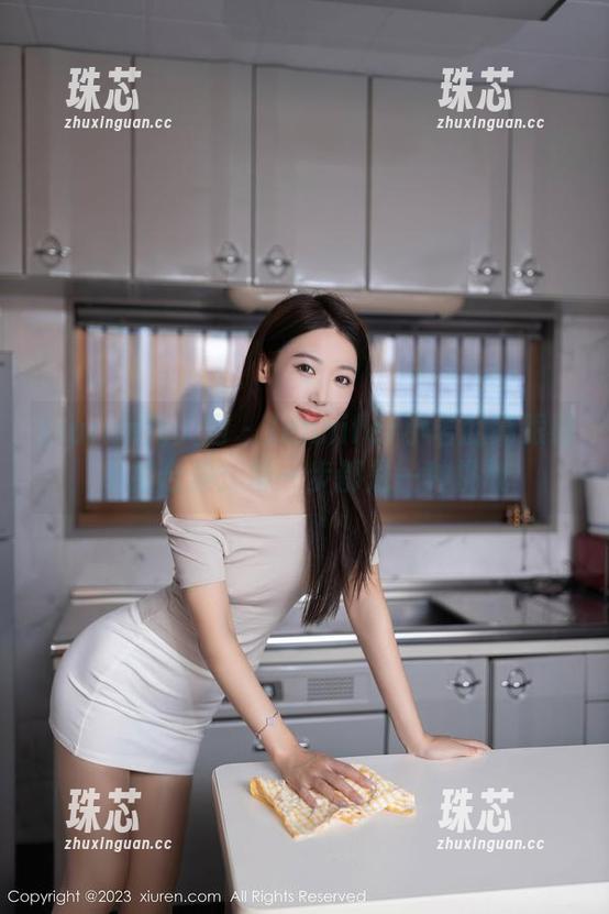 Xiuren秀人网-Jennifer小若 Xiuren秀人网 - Jennifer小若的高跟鞋私拍合集:每一步都是一种挑战