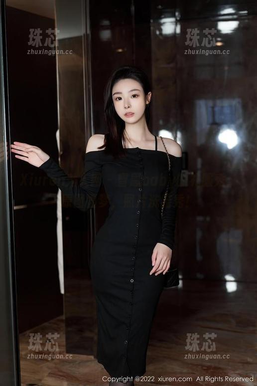 Xiuren秀人网 - 智恩baby的礼服秀：原图噩梦，照片洗脑秀！