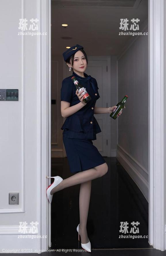 Xiuren秀人网-萌白酱 Xiuren秀人网 - 萌白酱的白衬衫,感觉下载之后得好好研究一下。