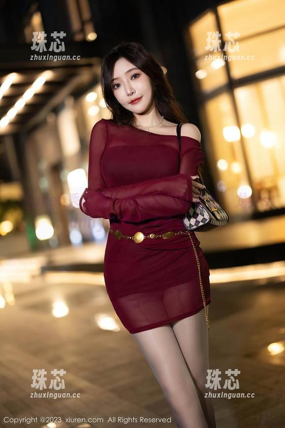 Xiuren秀人网 - 高清资源终结者：龙女sunny的教室不请自来！