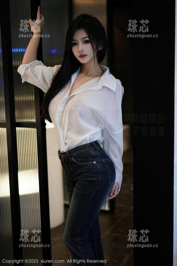 Xiuren秀人网-龙泽美曦 Xiuren秀人网 - 你看过龙泽美曦的纯白空间吗?免费送出的作品,难道不来看看?