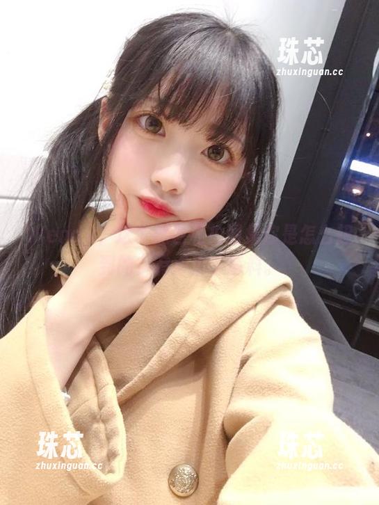 wendydydydy_酱油 Wendy,这个黑色私拍图集你是怎么想到的?有点出乎意料。