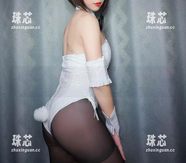 w黑米粥w 浴室里的w黑米粥w:私拍作品让人意外的心猿意马