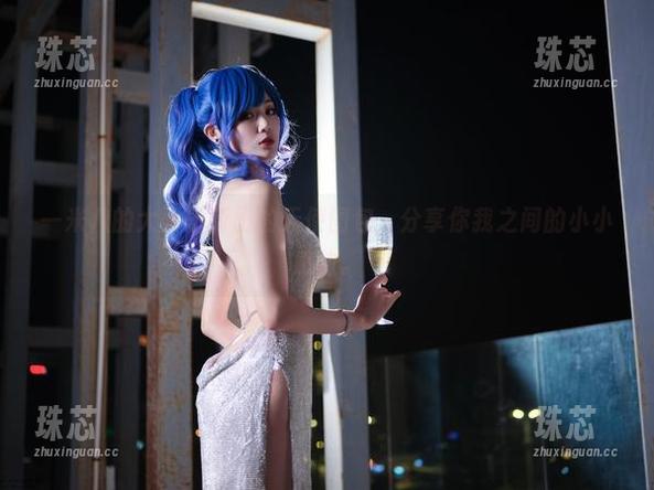 一米八的大梨子 一米八的大梨子新出的天使图包,分享你我之间的小小感动。