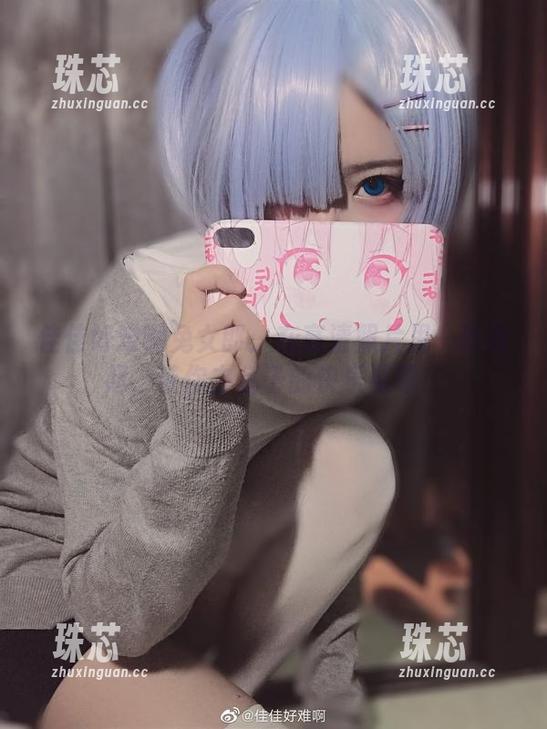 佳佳好难啊 佳佳好难啊兔女郎:在高清照片里一跃而起,带你去兔子的快乐星球!