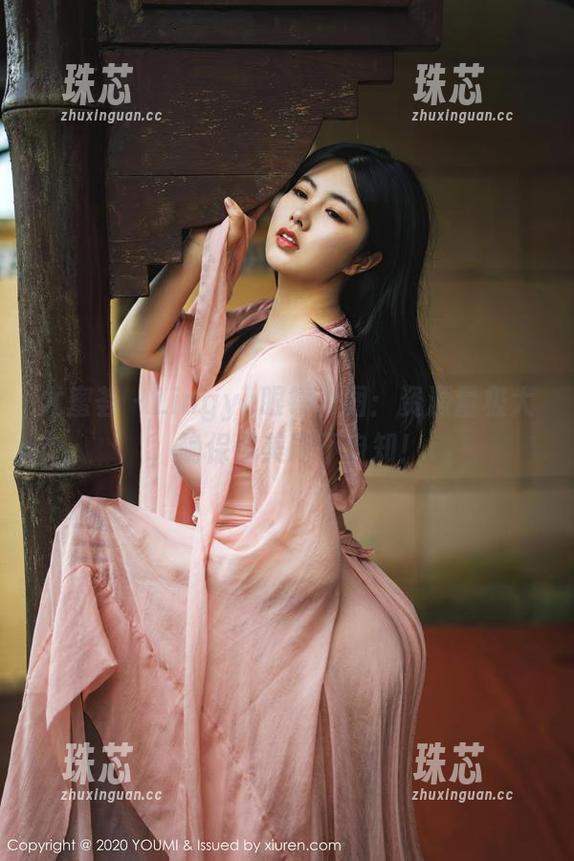 尤蜜荟-lingyu69 尤蜜荟 - Lingyu眼镜套图:资源量极大,确保你美而不自知!