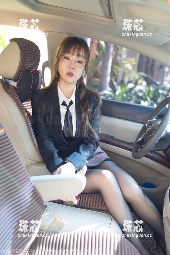 尤蜜荟-娜露 尤蜜荟 - 女友哪去了?翻看娜露的写真才明白的真相