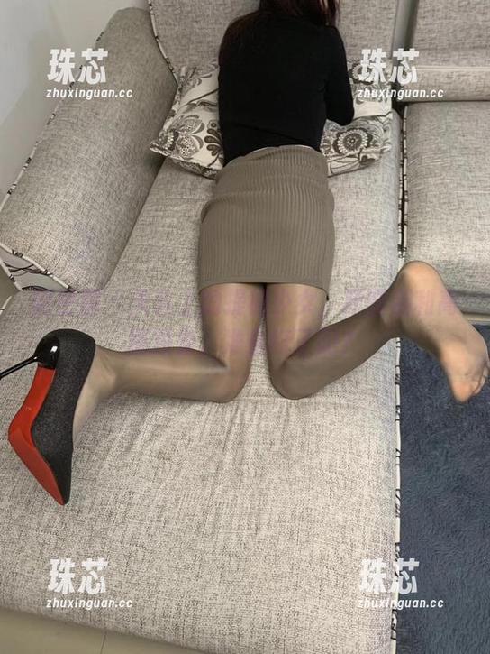 提袜少女 微密圈 - 天台上的提袜少女,原图福利高能预警,准备好了吗?