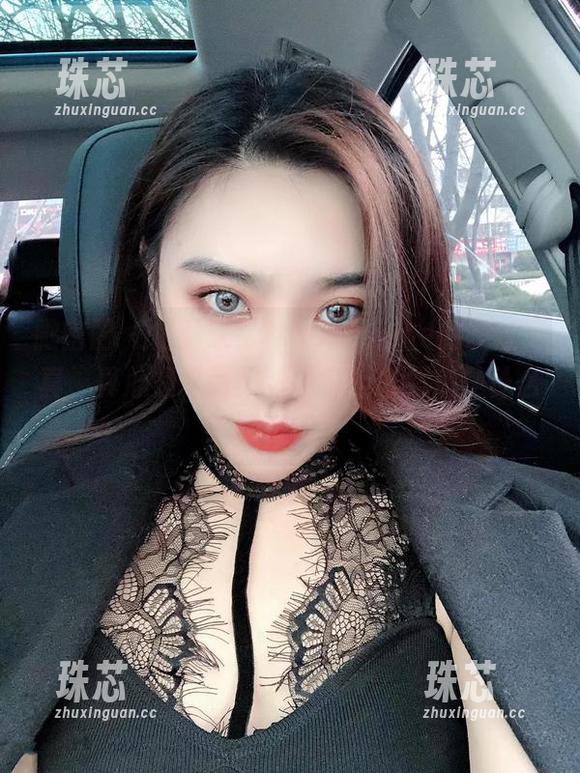 林子喵Lynne 微密圈 - 免费欣赏林子喵Lynne的灰丝写真,真心是又薄又透,穿上去到底是什么感觉呢?
