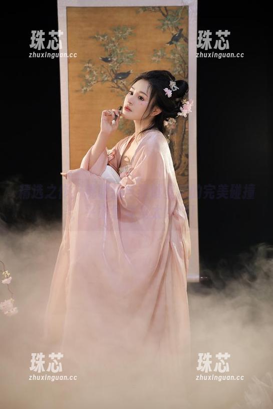 桃暖酱 精选之作:桃暖酱与西域皇后的完美碰撞,平衡感真是太好啦!