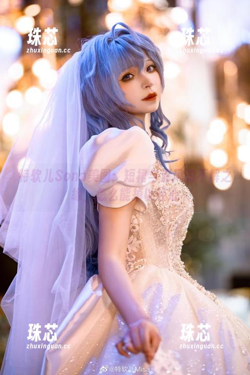 特软儿Sona 特软儿Sona美图:短裙与清风的不解之缘,怎么能掉以轻心