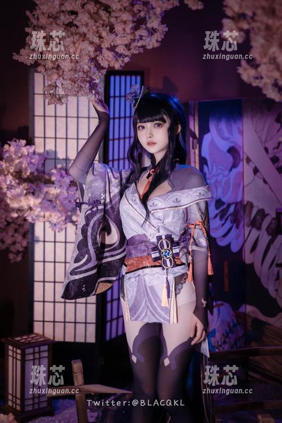 白莉爱吃巧克力 白莉爱吃巧克力又发新图啦!‘甘雨’这次看起来居然让我产生了意外的情绪波动!