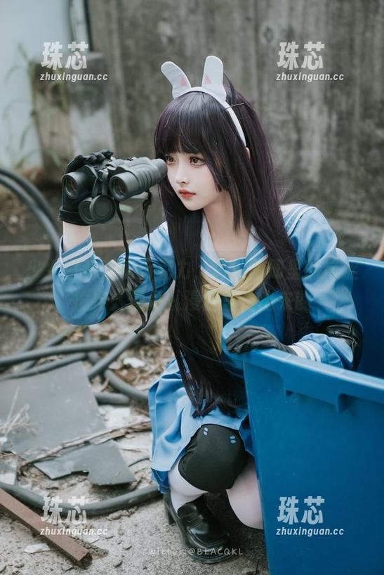 白莉爱吃巧克力 少女白莉爱吃巧克力,高清图册里的青涩搅拌:像是从漫画里走出来的