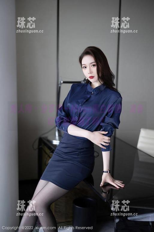 秀人网 - 分享伊一Moon黑白套图，准备好开启脑洞了吗？