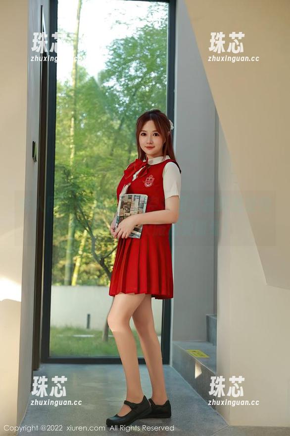 秀人网 - 区静瑶的镂空原图，我突然觉得比我日常穿的衣服还要时髦！