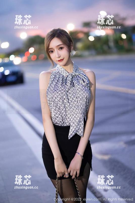 秀人网 - 看卓君Jeanes如何把圣诞变成了一种观看方式！