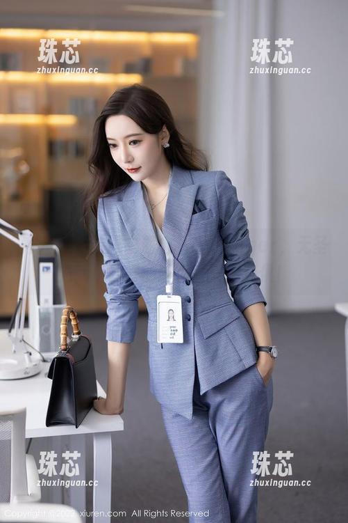 秀人网-杨晨晨sugar 秀人网 - 当泳衣遇上杨晨晨sugar,无圣光就是最好的滤镜!美图直供!