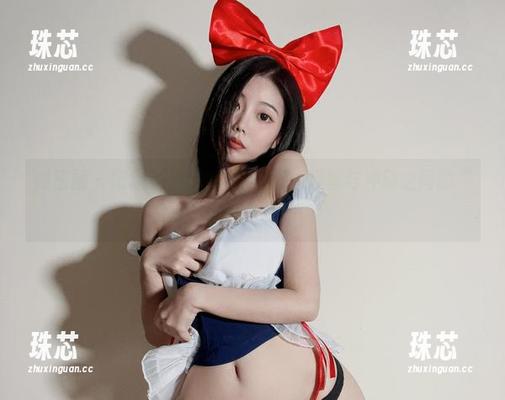 纪念小小v 微密圈 - 纪念小小v的创意资源:理智与冲动之间的“吃我一鞭”