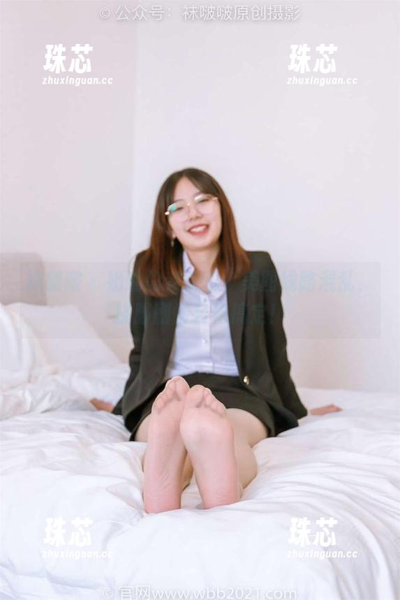 袜啵啵-奶油 袜啵啵 - 奶油的老头乐:美图线路混乱,挠脚剧情轻松搞定!