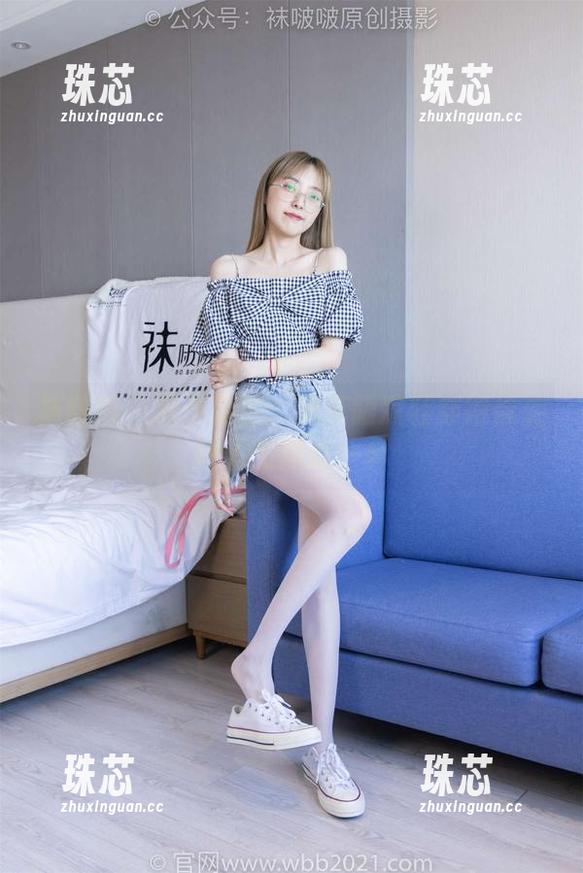 袜啵啵-稚予 袜啵啵 - 稚予私拍:把高跟凉鞋穿得像走向人生巅峰一样