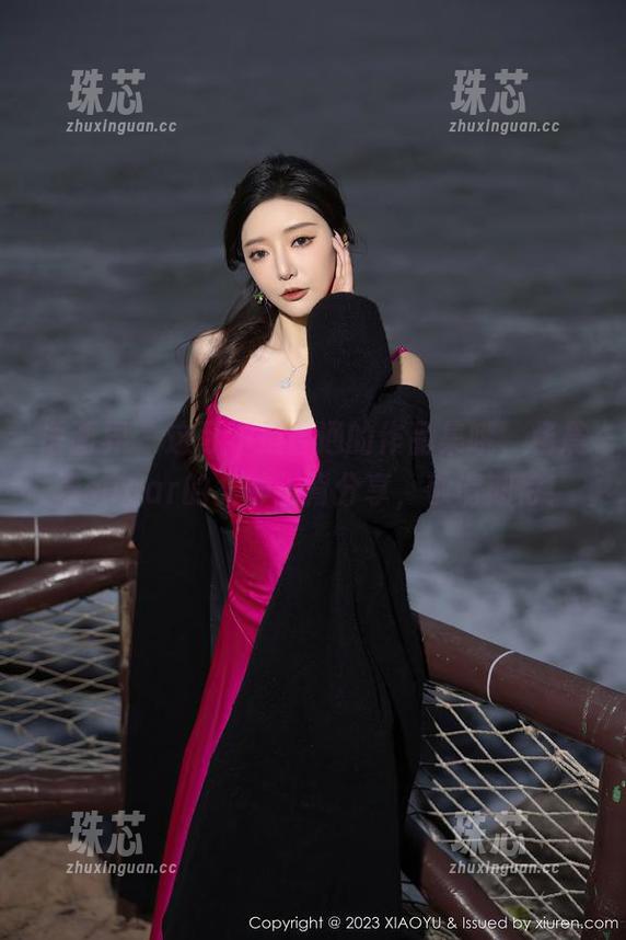 语画界-杨晨晨sugar 语画界 - 这可不是普通的作品集哦,杨晨晨sugar的女神玉背分享,敬请期待!