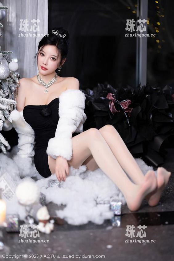 语画界-林乐一 语画界 - 精选泳衣图包,且看林乐一如何引发看客“溅水”效应!
