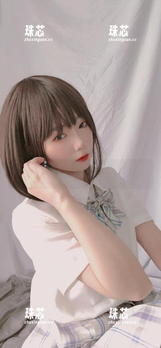 青水百合子 露背毛衣原来还有这种玩法!青水百合子的高清照片我不敢相信我的眼睛!