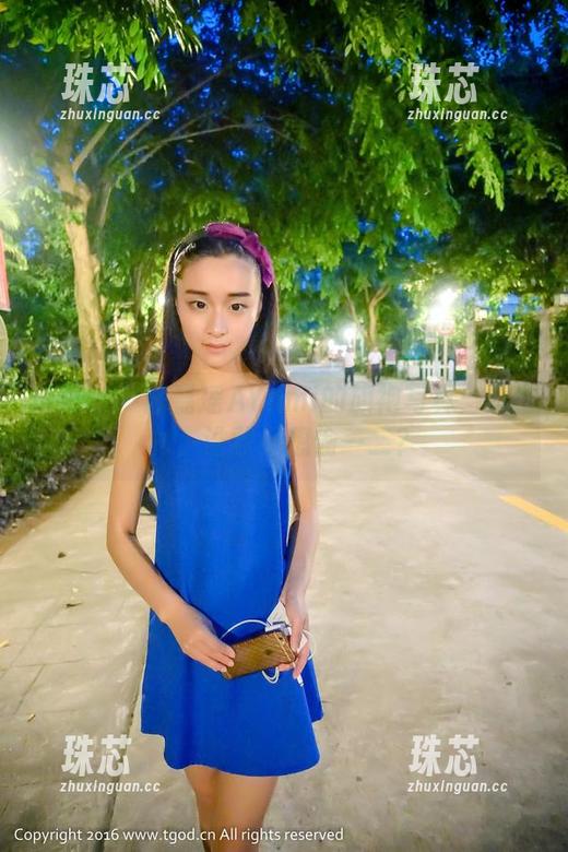 青豆客-陈嘉瑶AYomi 青豆客 - 陈嘉瑶AYomi的旗袍写真:这身材,谁敢不想偷一二?